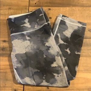 HTF EUC Lululemon Wunder Under Crops